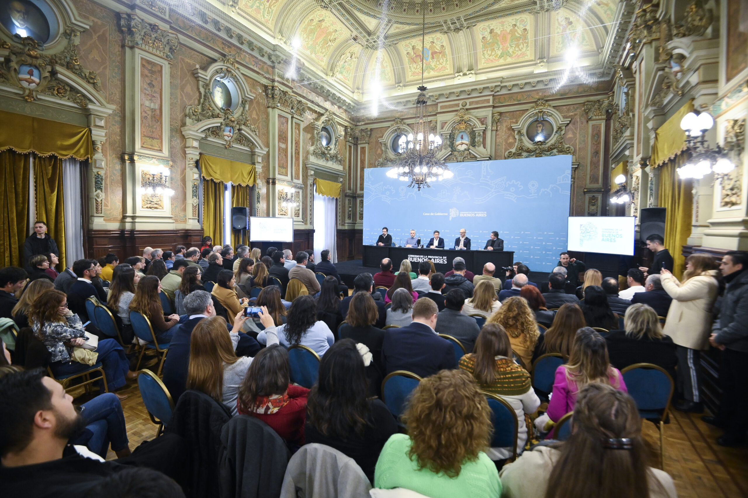 Axel Kicillof impulsa la adhesión de municipios bonaerenses a programa UNICEF para proteger la niñez