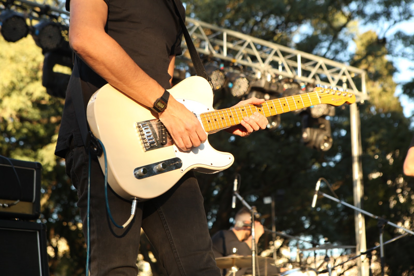 Emmanuel Horvilleur encabeza una jornada inolvidable en "Rock en el Playón"