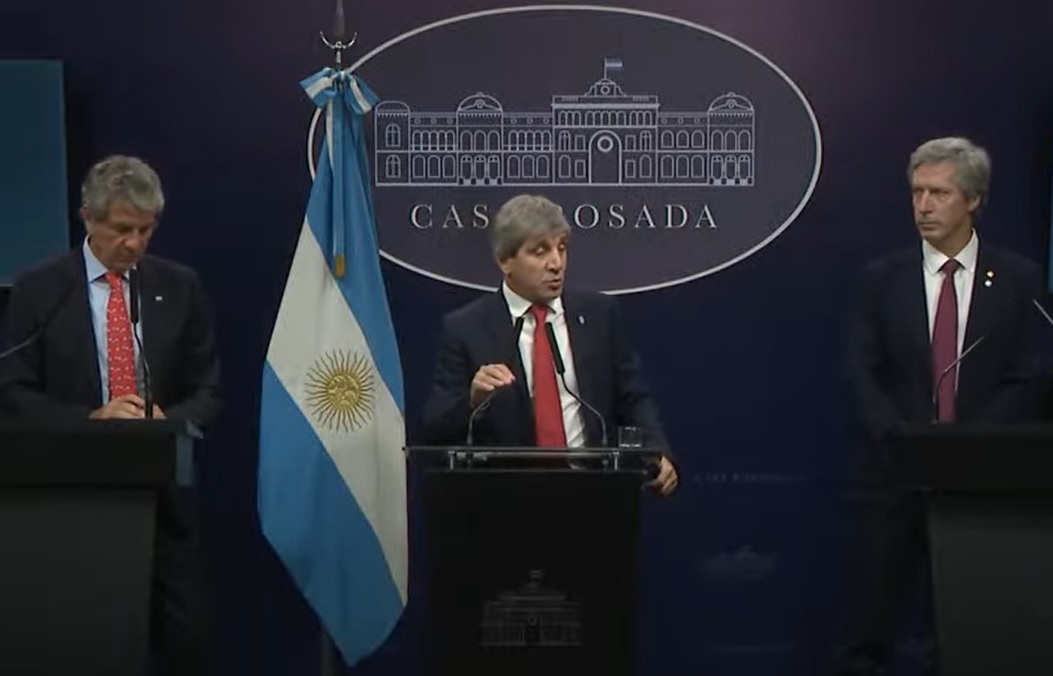 ARCA flexibiliza reportes bancarios elevando los límites para transferencias y elimina varios regímenes de información