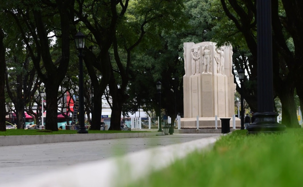 La Plata celebra la renovación de Plaza Rocha con un festival musical este sábado