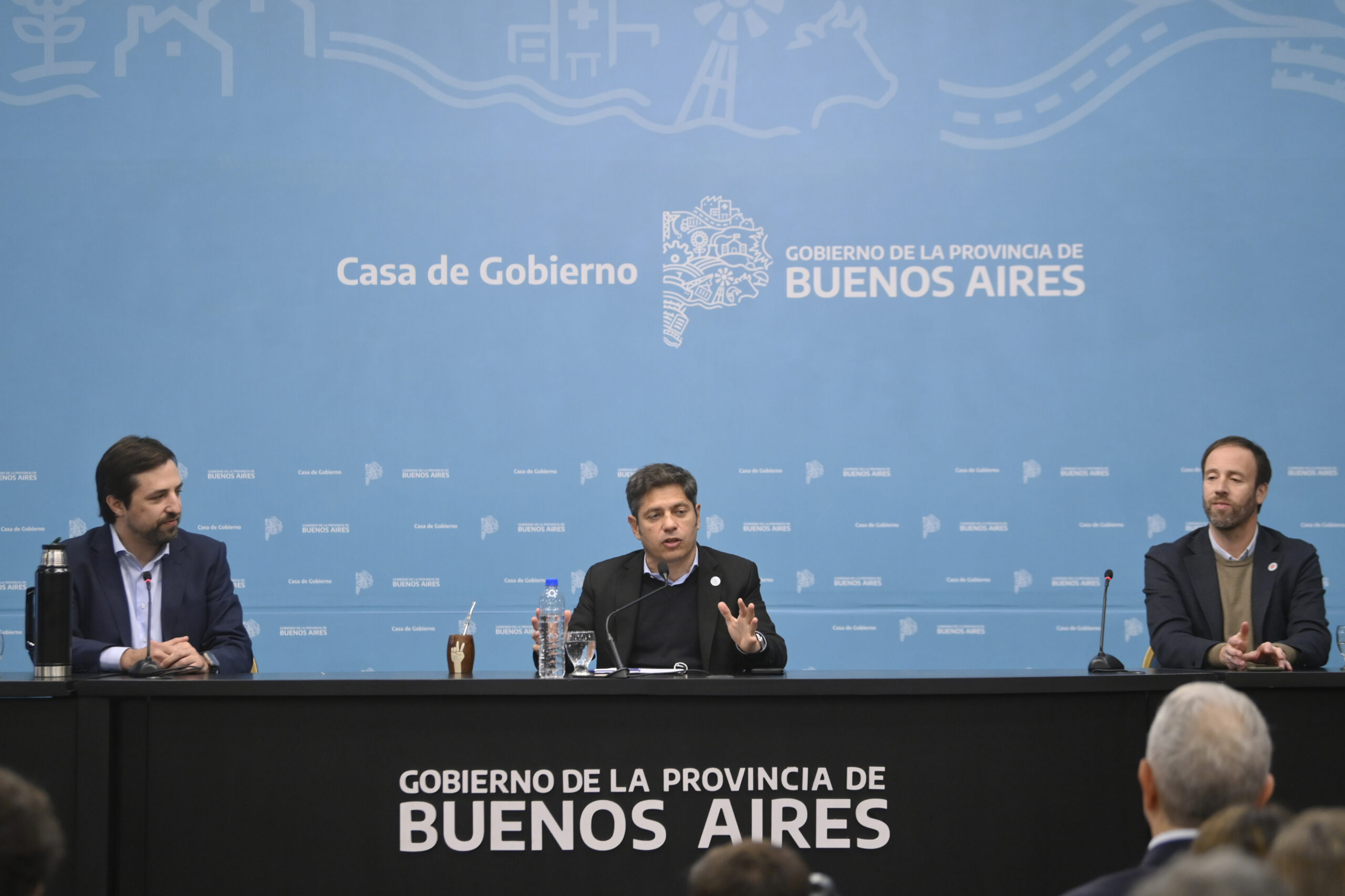 Axel Kicillof impulsa la modernización digital en hospitales bonaerenses