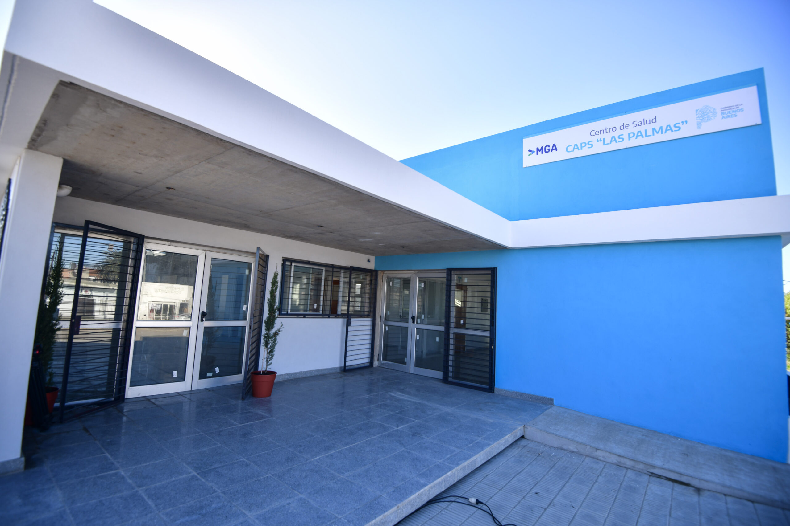 Axel Kicillof visitó el renovado CAPS de General Alvarado para fortalecer la salud pública