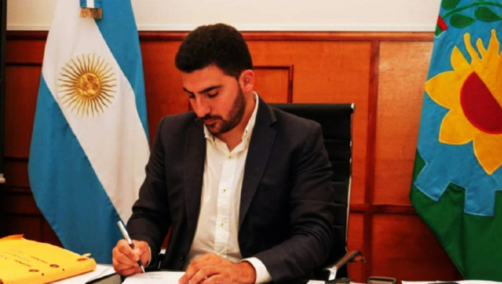 Concejal Carlos Botta denunciando