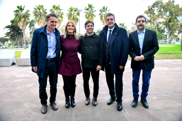 Reunión de Kicillof, Massa y Katopodis con intendentes