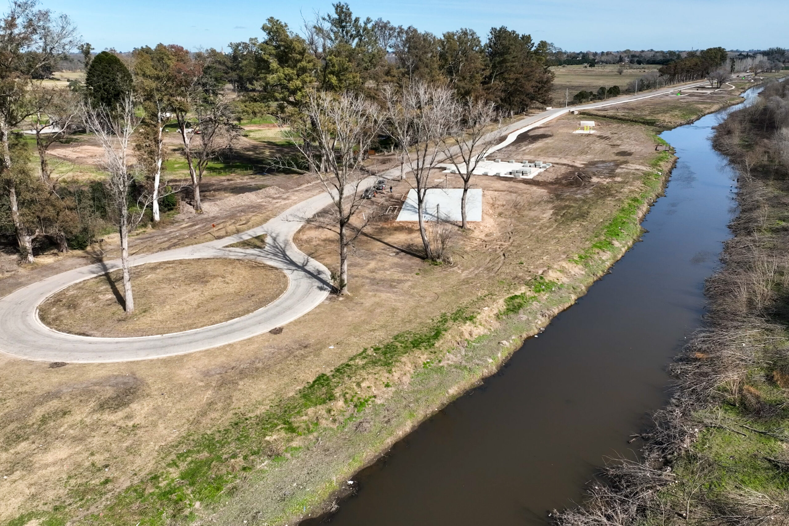 Avances clave en obras hidráulicas transforman Luján y Mercedes