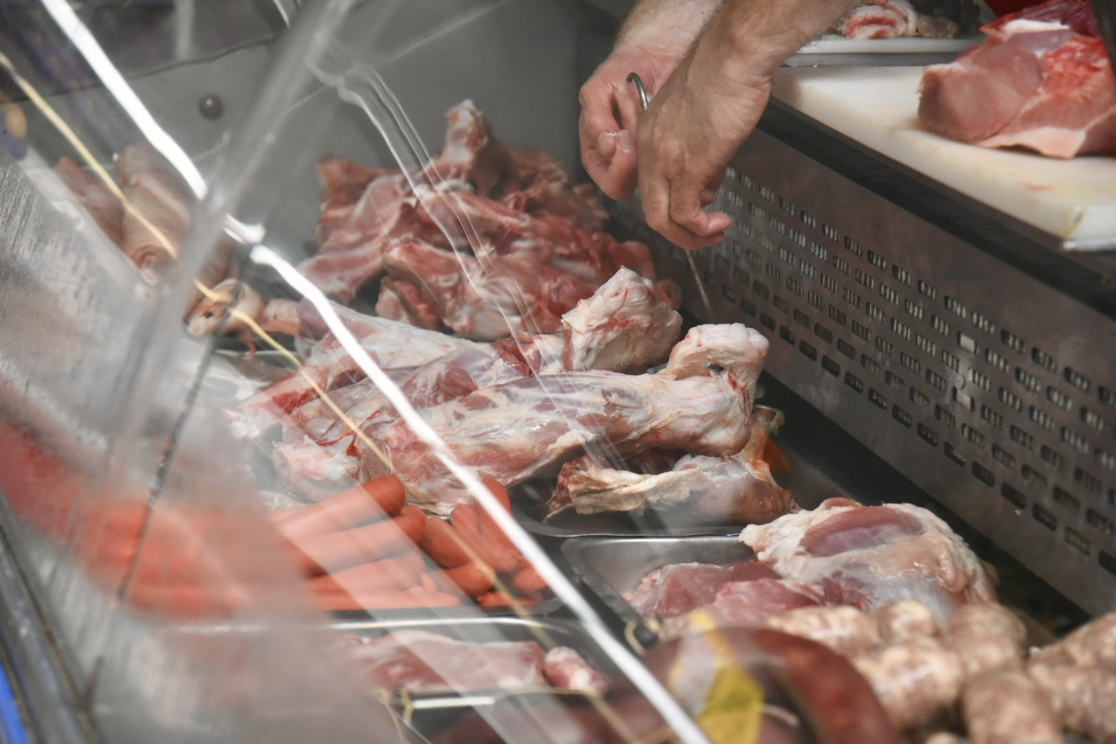 Actualizan precios y promociones en el Mercado Bonaerense Fijo de La Plata