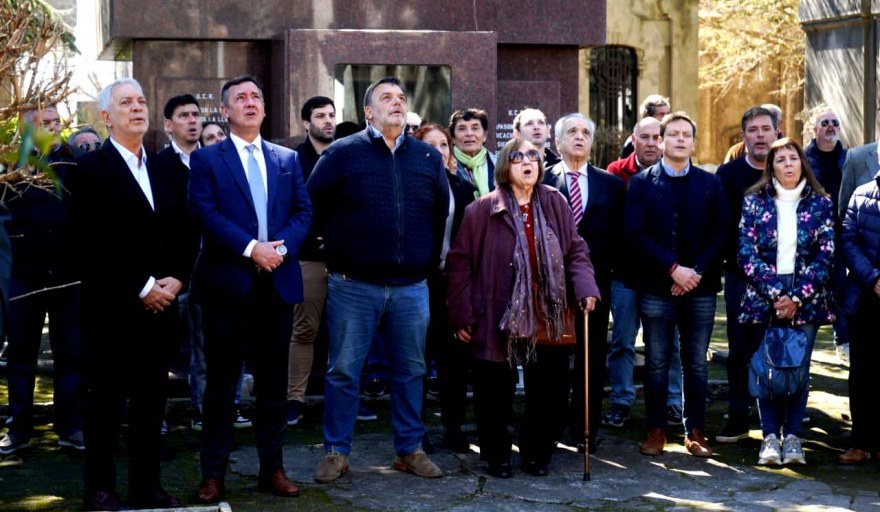 La Plata rindió tributo a Ricardo Balbín en el 44° aniversario de su muerte
