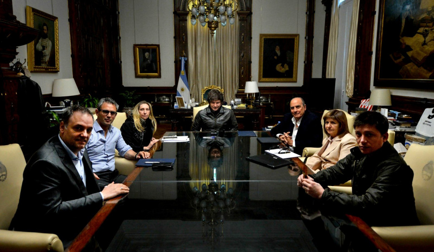 Javier Milei reactiva las mesas políticas con una renovada estrategia para Buenos Aires