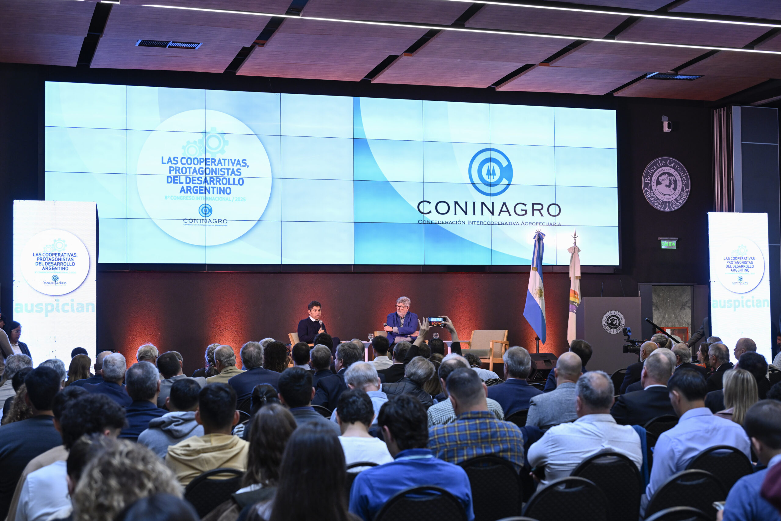 Axel Kicillof encabezó el 8º Congreso Internacional de CONINAGRO en Buenos Aires