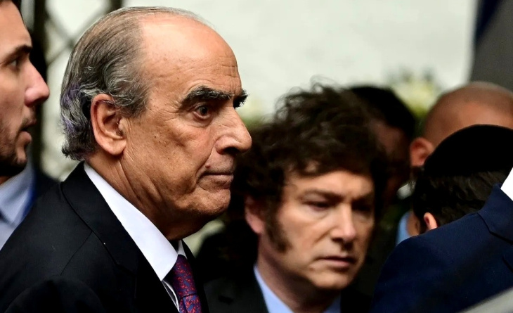 Esteban Paulón denunciando al gobierno